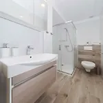 In Starigrad-paklenica 41220 Apartament *