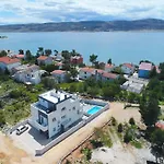 Apartman In Starigrad-paklenica 41220 Starigrad-Paklenica