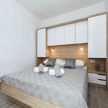 Daire In Starigrad-paklenica 41220