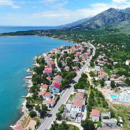 In Starigrad-paklenica 41220 Apartment