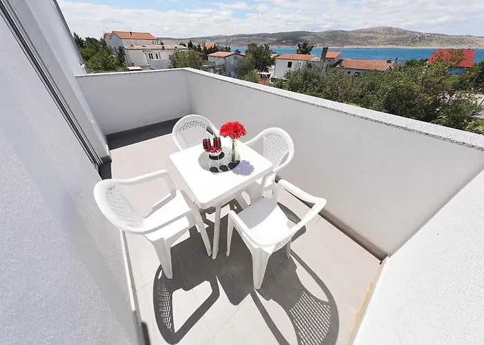 In Starigrad-paklenica 41220 Διαμέρισμα Starigrad Paklenica