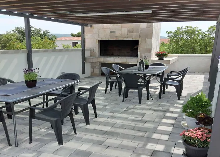 Διαμέρισμα In Starigrad-paklenica 41220